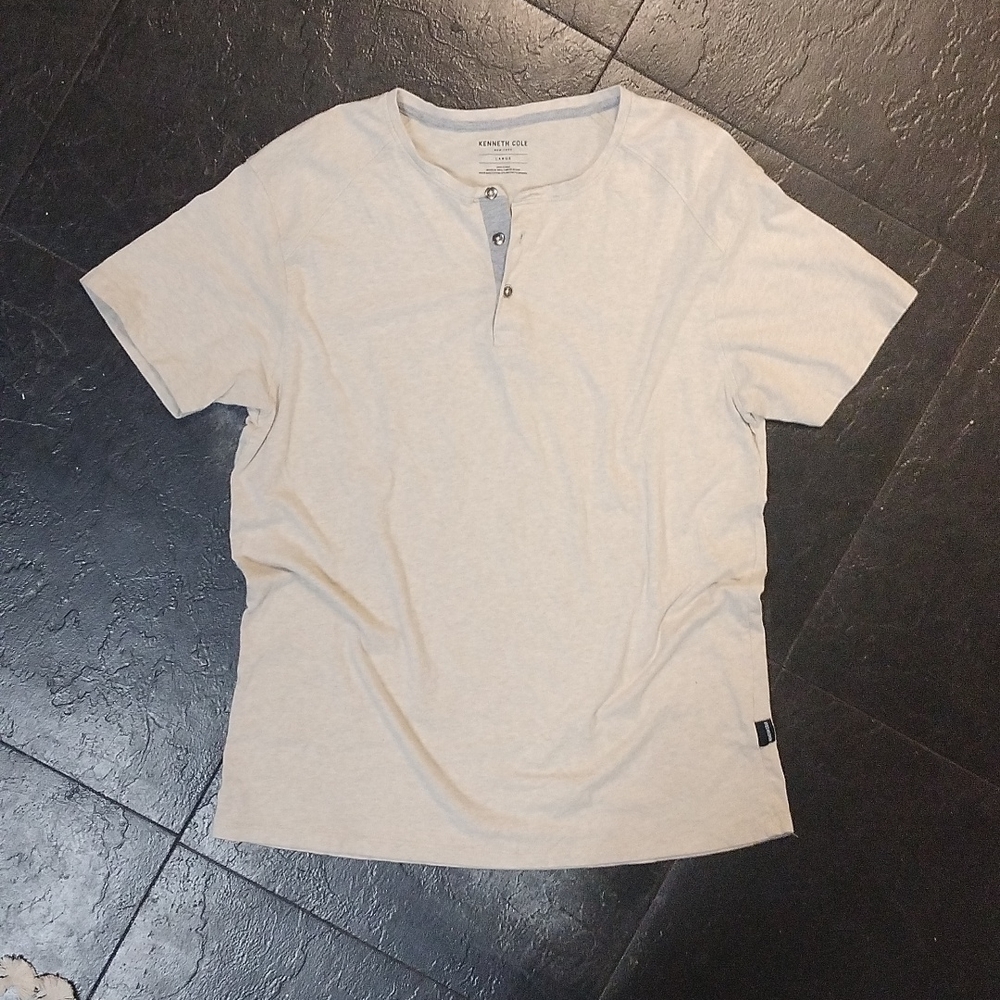 Kenneth Cole S/S 3-Button Tee - Large